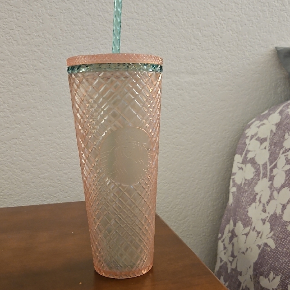NEW Starbucks 2023 Pink Pearl Jeweled Venti 24oz Tumbler with Straw - Picture 5 of 7